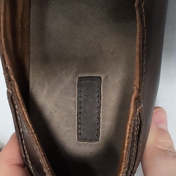 OluKai Dark Brown Leather Slip-On Loafers Size 8 Contract Stitching Drop Back - Picture 9 of 11